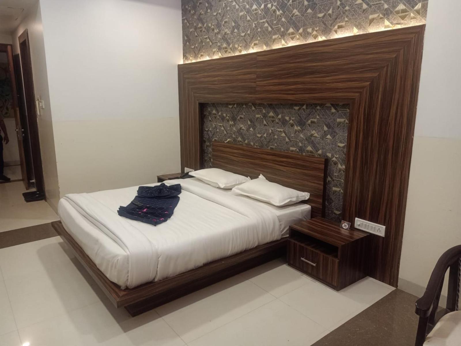 Hotel Ps Residency Shivpurī Esterno foto